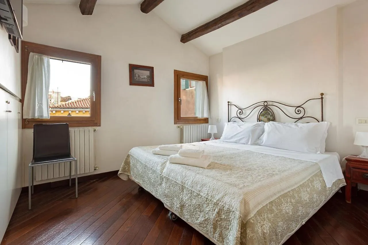 Rialto Canal View Apartment Venezia 0*,