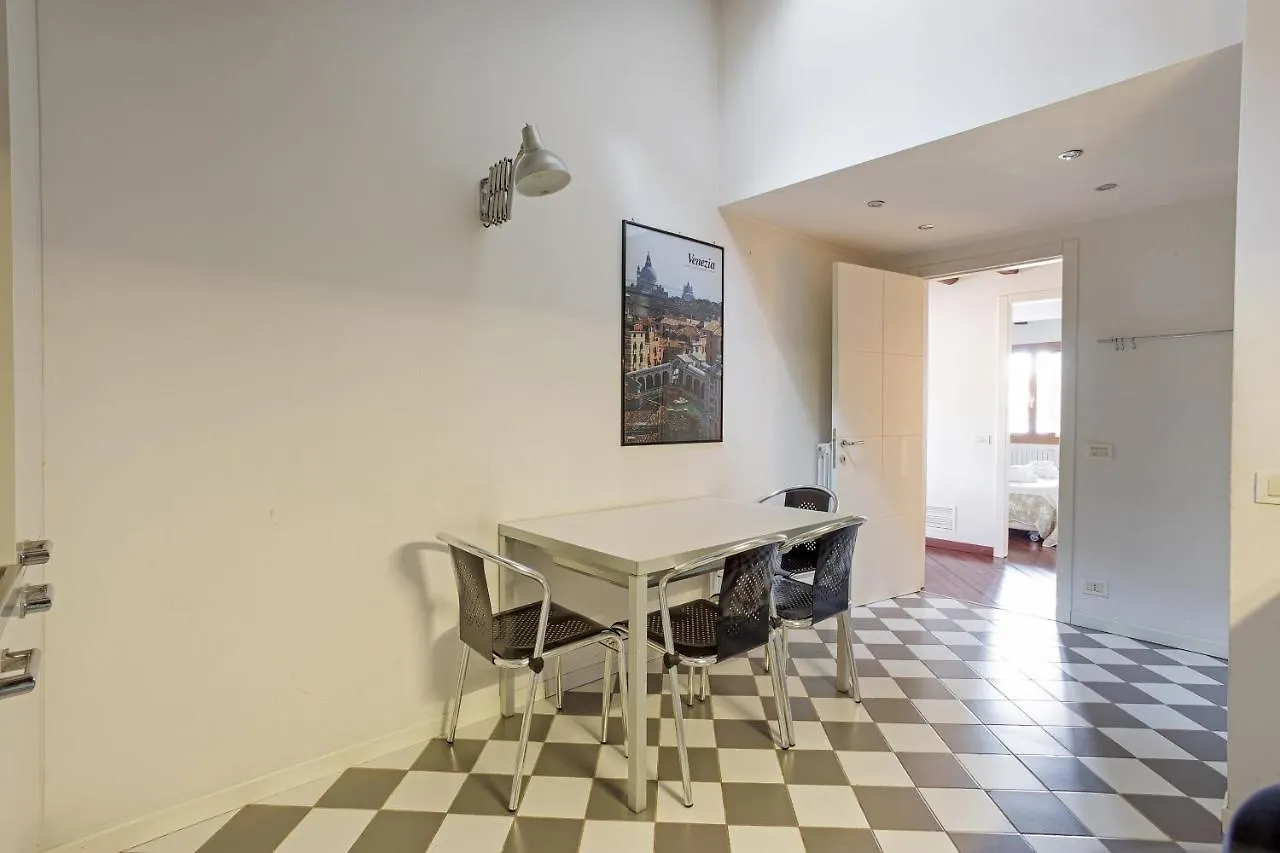 Rialto Canal View Apartment Venezia
